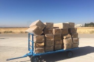 حضور و همراهی ظاهر رستمی مدیر عامل صنایع نساجی هلال ایران با دبیر کل جمعیت هلال احمر در مناطق زلزله زده
